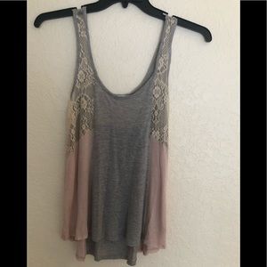 Women’s size large sleeveless top